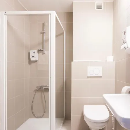 Schaepkens St Fijt Otel 4*