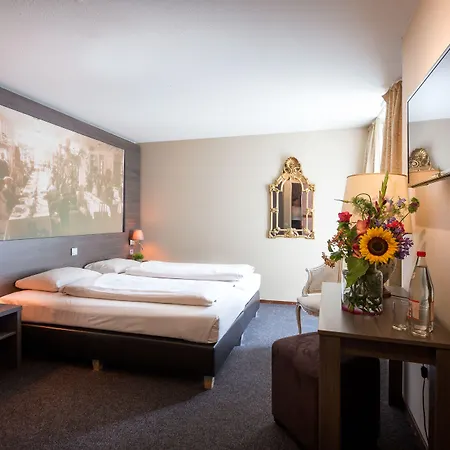 格林莱恩酒店 4*